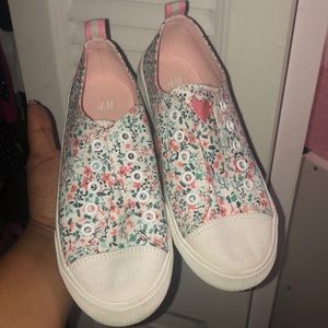 H&M Flowered canvas